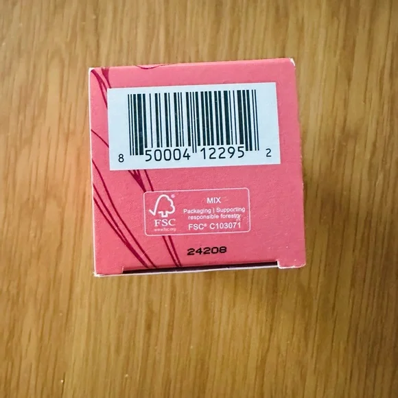 NWT Iris and Romeo Skin Cocoon Barrier Glow Serum - 1 oz - Picture 7 of 7